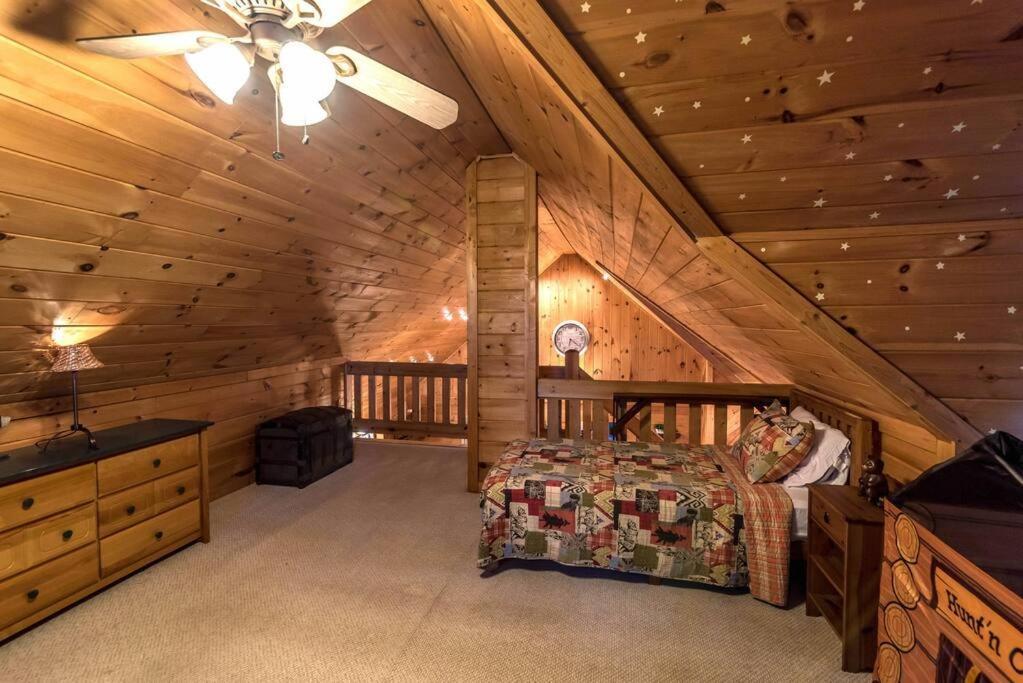 Private Creekside Cabin+Hot Tub,Pool Table, & Pets Ellijay Exteriér fotografie