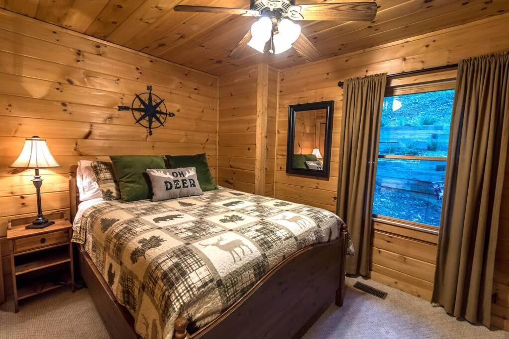 Private Creekside Cabin+Hot Tub,Pool Table, & Pets Ellijay Exteriér fotografie