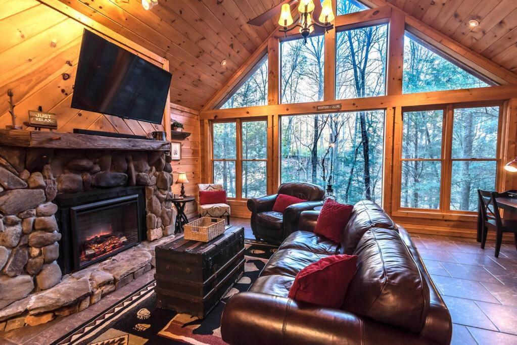 Private Creekside Cabin+Hot Tub,Pool Table, & Pets Ellijay Exteriér fotografie