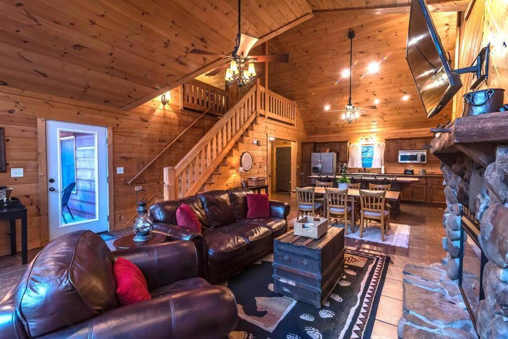 Private Creekside Cabin+Hot Tub,Pool Table, & Pets Ellijay Exteriér fotografie